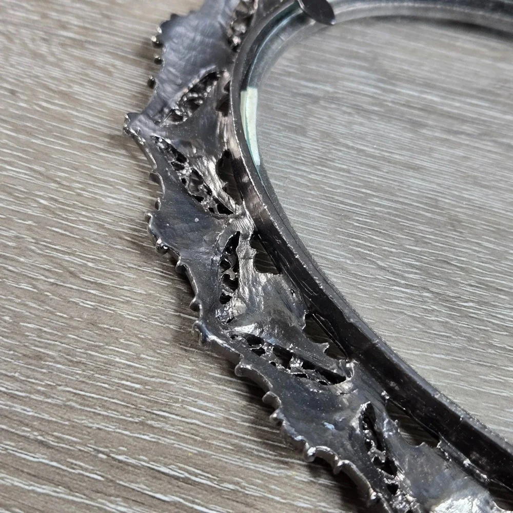 N/A frame cast